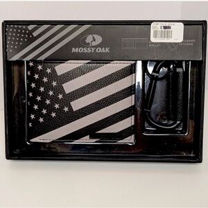 Men Bifold Mossy Oak Black Leather Wallet US Flag Carabiner Keychain Clip